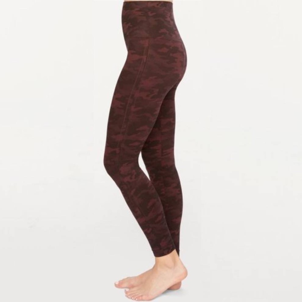 Spanx Look At Me Now Wine Camo Shaping Seamless Leggings Size M - Picture 2 of 9